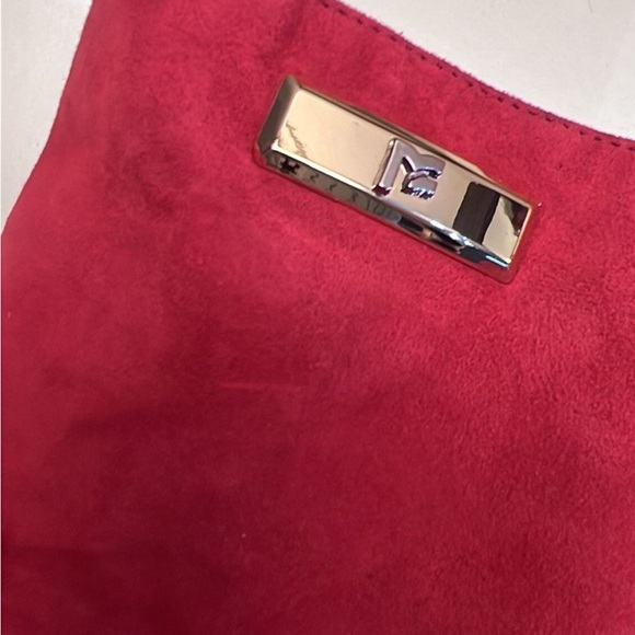 MADE IN ITALY MARINO FABIANI Chic Red Heeled Boots with Decorative Heel - Picture 4 of 8